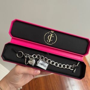 NWT Juicy Couture Charm Bracelet and 2 charms
